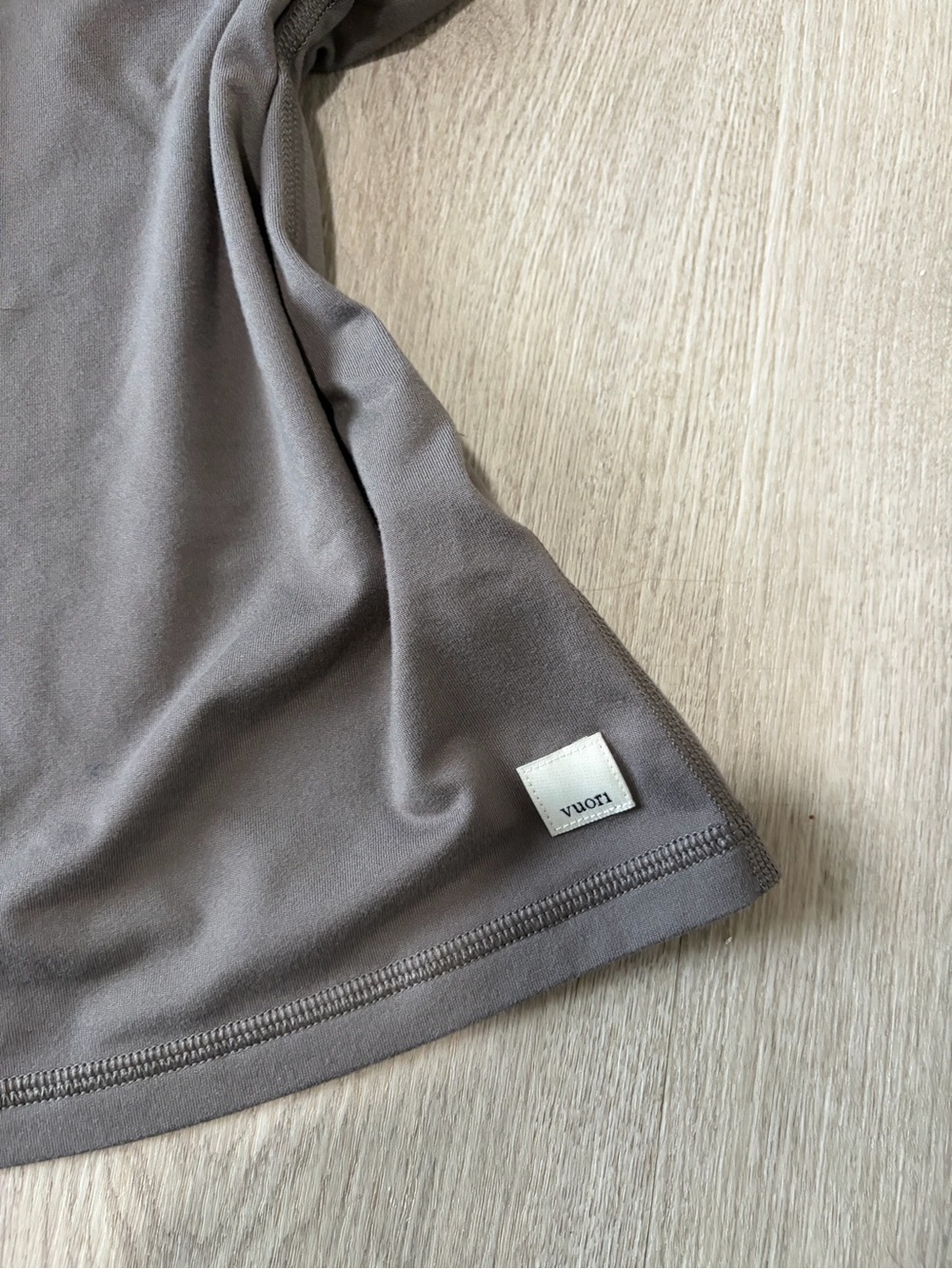 Vuori Lux Razorback Tank - Picture 2 of 5